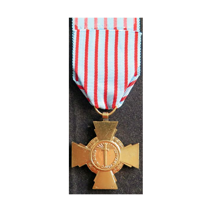 FRANCE : croix du combattant en métal doré