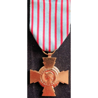 FRANCE : croix du combattant en métal doré