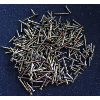 MILITARIA : lot de plus de 200 clous pour pin's de différentes tailles