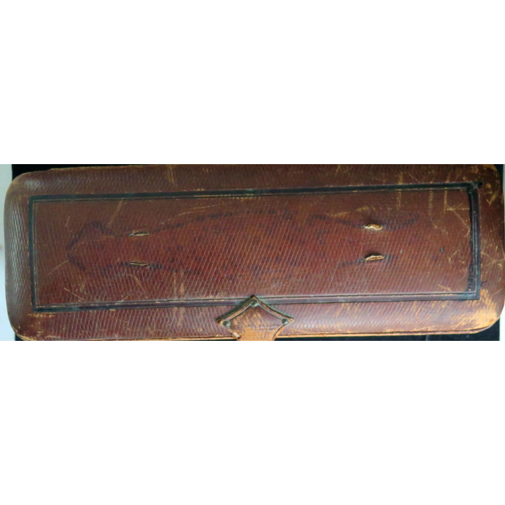 Coffret à bijoux en cuir matelassé rouge intérieur 28 x 10 x 7 cm