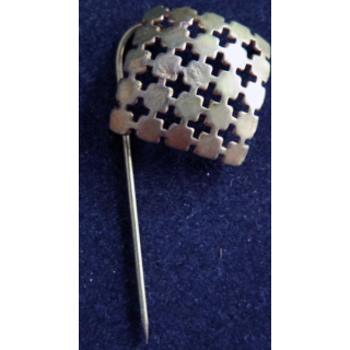 Vieille Broche 2,2 x 2,2 cm en métal doré