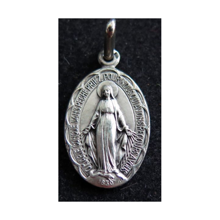 médaille religieuse en métal argenté de Marie conçue sans péché de hauteur 2,5 cm