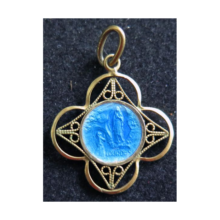 médaille religieuse en métal  doré de Lourdes hauteur 2,5 cm