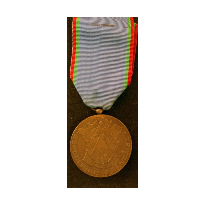 FRANCE : médaille du tourisme en bronze 