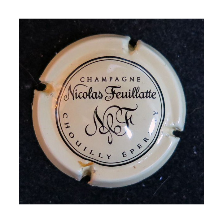 Capsule Muselet de bouteille de champagne BARON-FUENTE n°15 fond jaune orangé