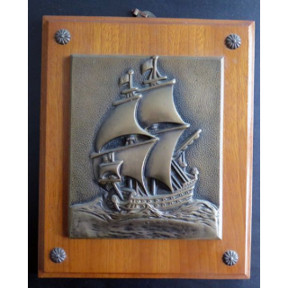 MARINE : Tape de bouche du Sous marin Le Glorieux en bronze sur support bois 27 x 22 cm