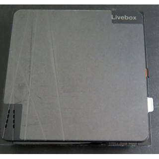 TELEPHONIE WIFI : livebox 4 de chez Orange neuve avec cordons
