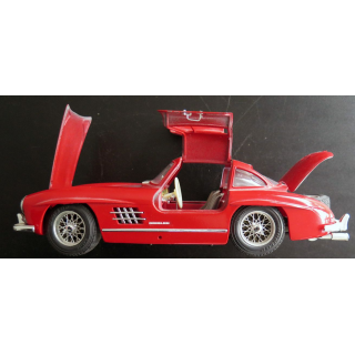 Voiture de collection Mercedes Benz 300 SL 1954 Burago échelle 1/18°