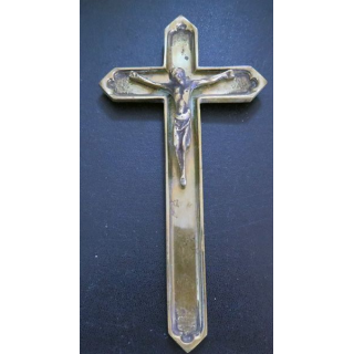 Crucifix en bronze17,5 x 9 cm