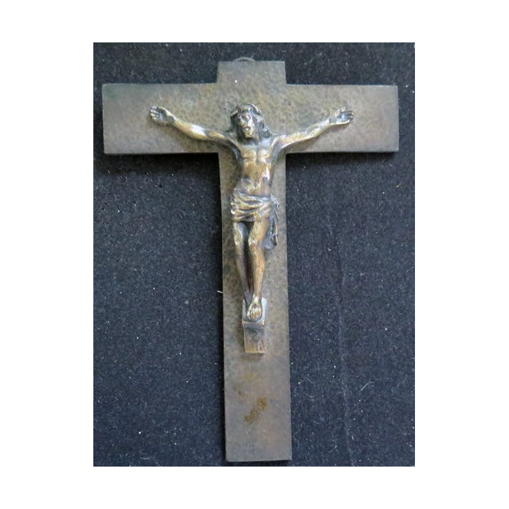 Crucifix en bronzesouvenir de Lourdes 14 x 10 cm