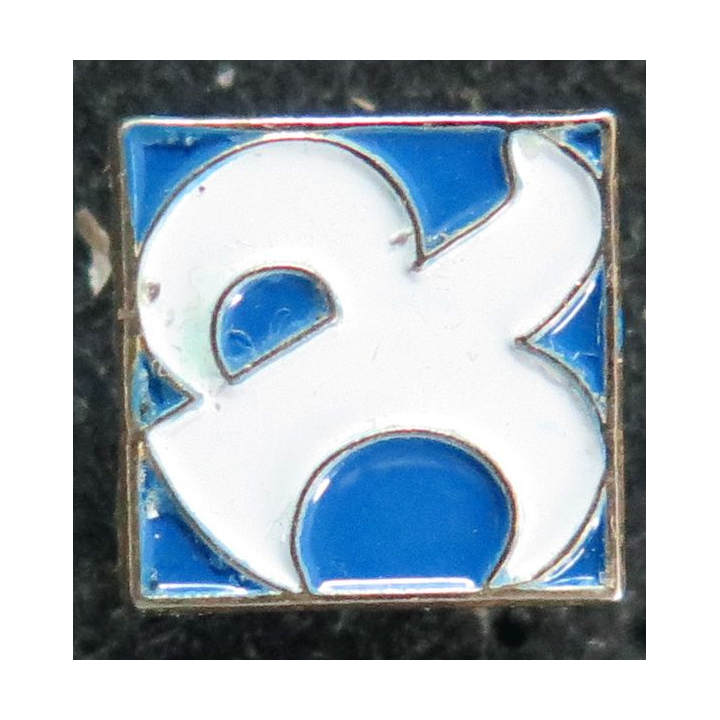 Pin's de colombe stylisée