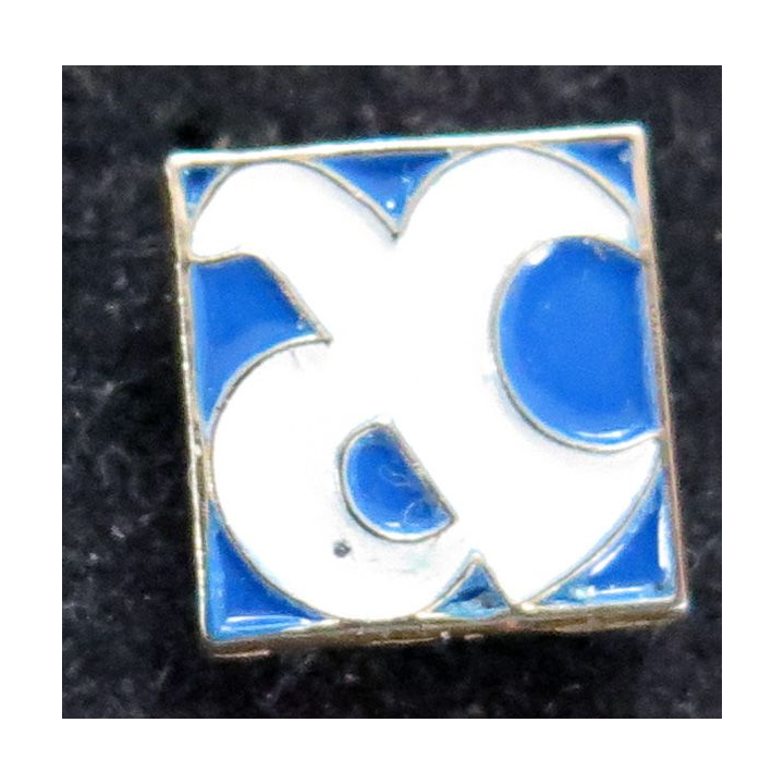 Pin's de colombe stylisée