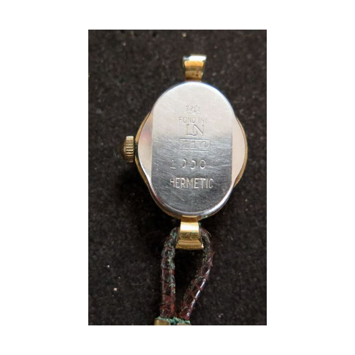 Montre Vintage femme SHD verre fendu