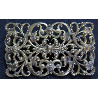 Vieille Broche en métal doré  5,5 x 3,5 cm