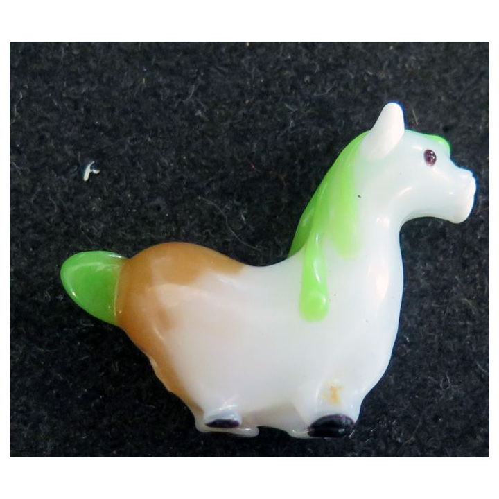 Fève cheval en verre