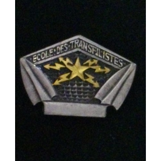 TRANS : ÉCOLE DES TRANSFILISTES (SEMBLE ÊTRE EN ARGENT ?)