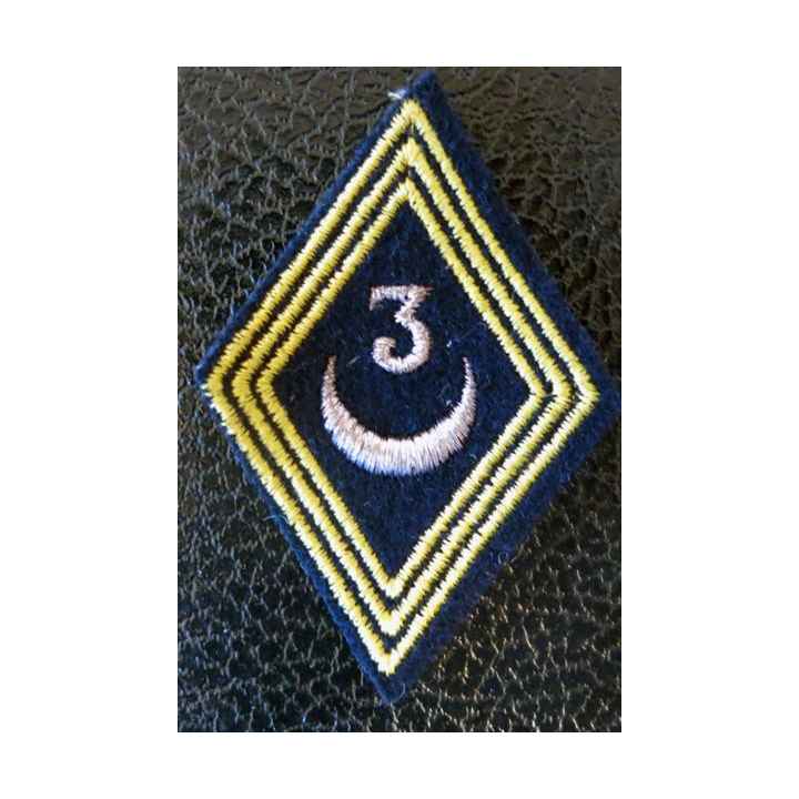 LOSANGE DE BRAS MODÈLE 45 : modèle cadre 3° régiment de spahis algériens FFA avant 1964