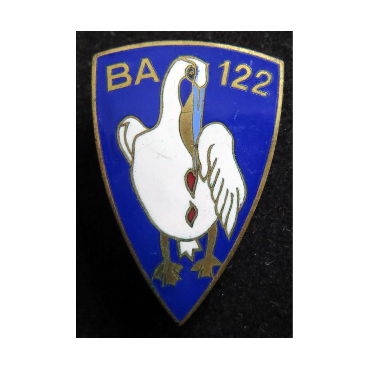 BA 122 : Base aérienne 122 Chartres de fabrication Arémail Paris A.671