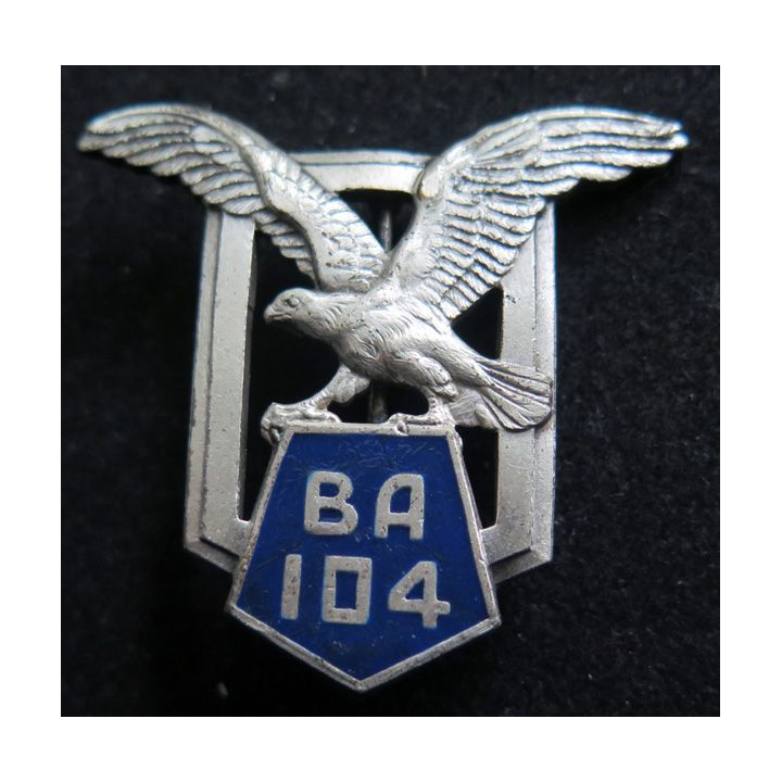 BA 104 Le Bourget Drago Paris