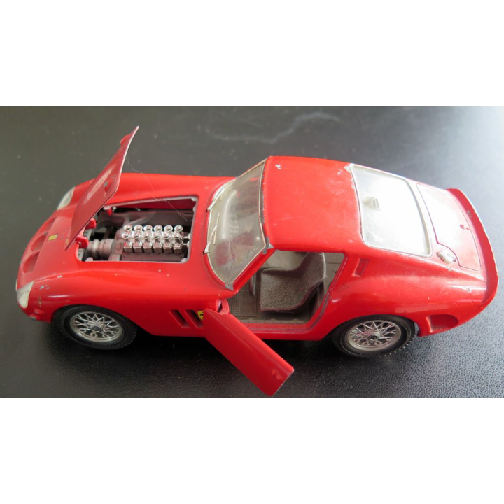 Voiture de collection Ferrari 250 GTO 1962 Burago 1/18°