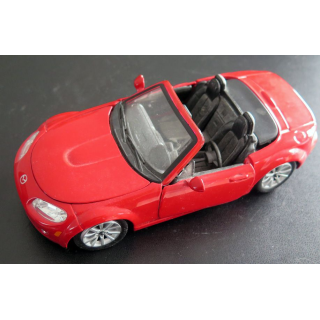Voiture de collection Mazda MX-5 Burago 1/24°