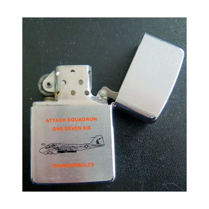 Briquet Zippo ATKRON (Attack Squadron) 176 Thunderbolts Squadron 1991