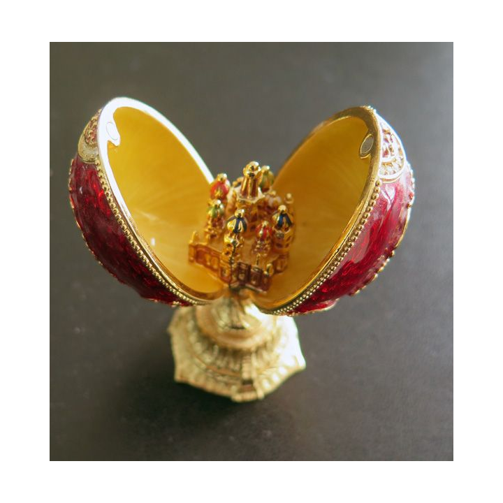 Copie d'oeuf de Fabergé de la Cathédrale Saint basile de Moscou