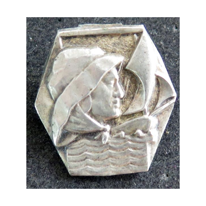 insigne métallique des Bâtiments de pêche fabrication Bouillot Paris