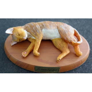 Figurine de Chat en résine : le sommeil profond