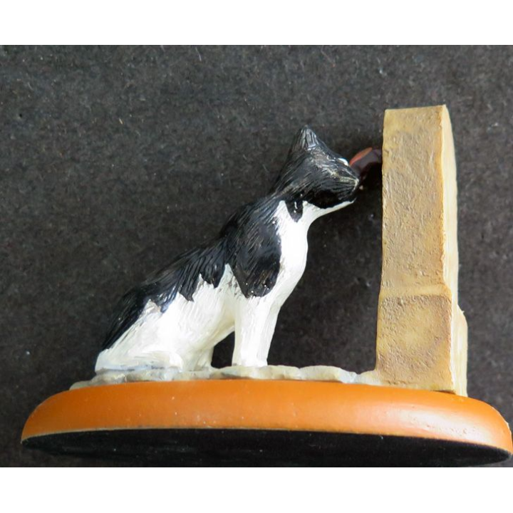 Figurine de Chat en résine : Quelle soif