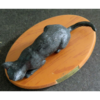 Figurine de Chat en résine : Le chat aux aguets