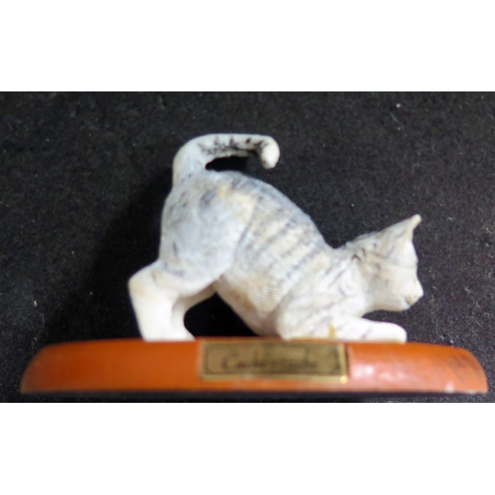 Figurine de Chat en résine : Cache cache