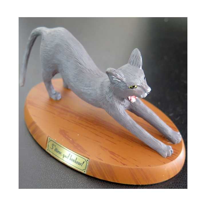 Figurine de Chat en résine : S'étirer, quel bonheur !