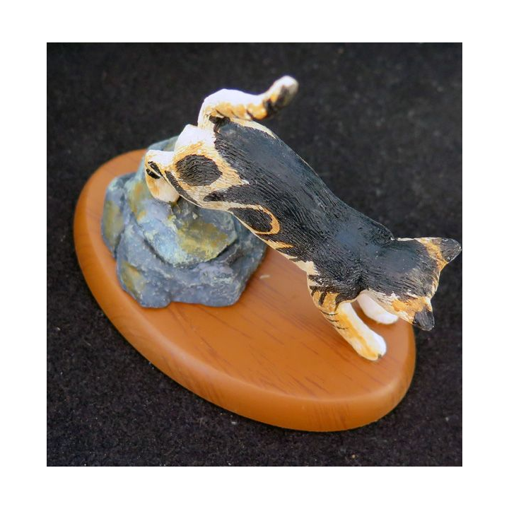 Figurine de Chat en résine : Quel Bond