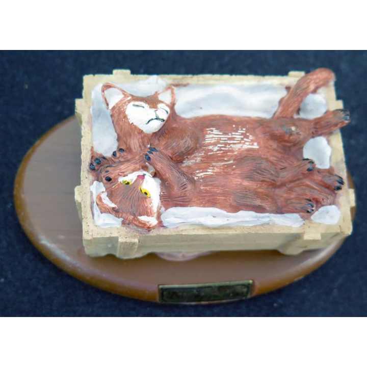 Figurine de Chat en résine : Des Abyssins câlins