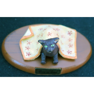 Figurine de Chat en résine : Bien au chaud