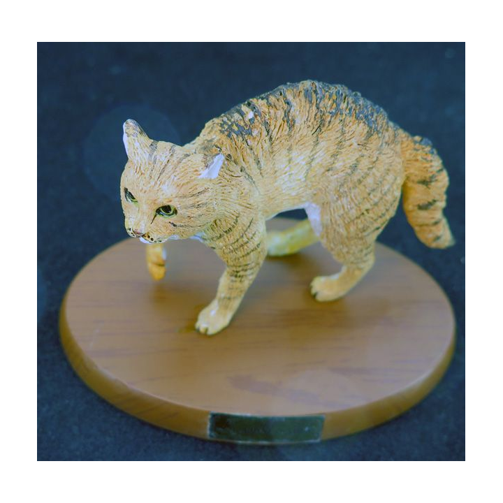 Figurine de Chat en résine :La Marche en crabe