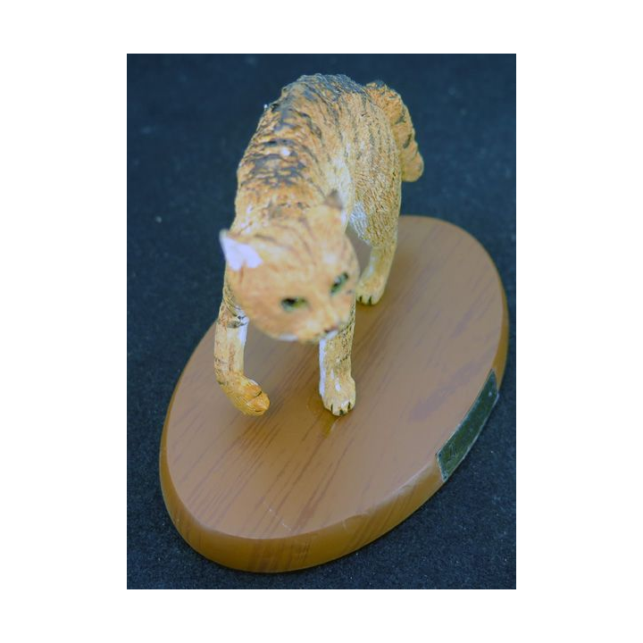 Figurine de Chat en résine :La Marche en crabe