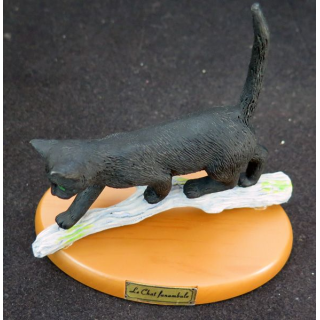 Figurine de Chat en résine : Le chat funambule
