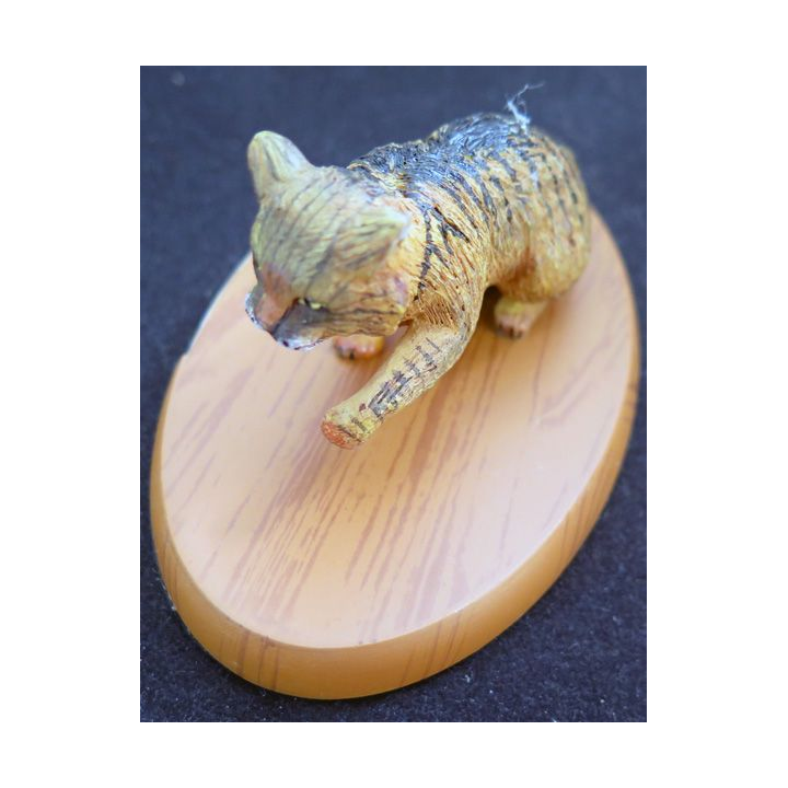 Figurine de Chat en résine : Sur la défensive