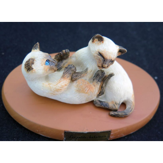 Figurine de Chat en résine : Les petits chahuteurs