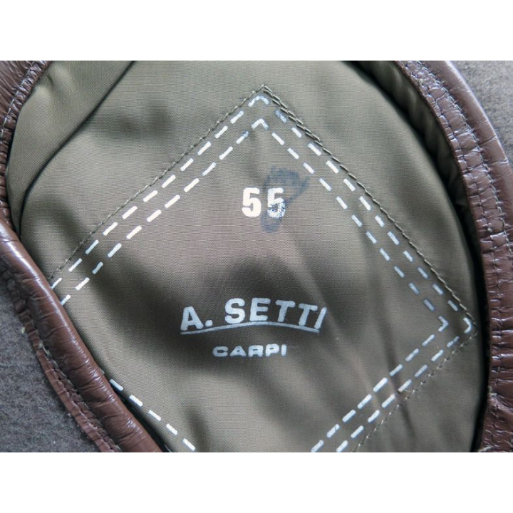 Béret brun du 2° régiment de hussards fabricationA. SETTI Carpi Taille T. 55