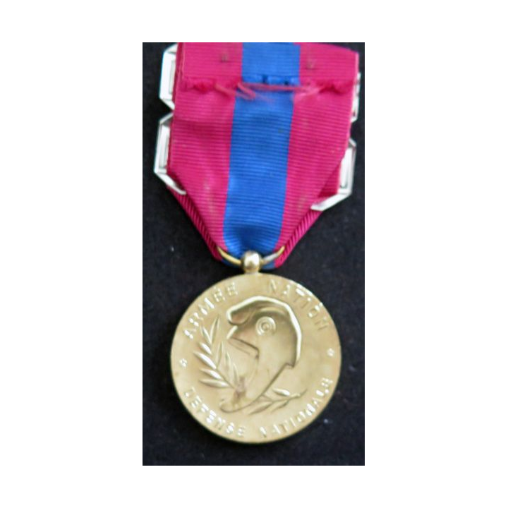 FRANCE : médaille de bronze de la défense nationale avec barrettes "transmissions" et "missions d'assistance extérieure"