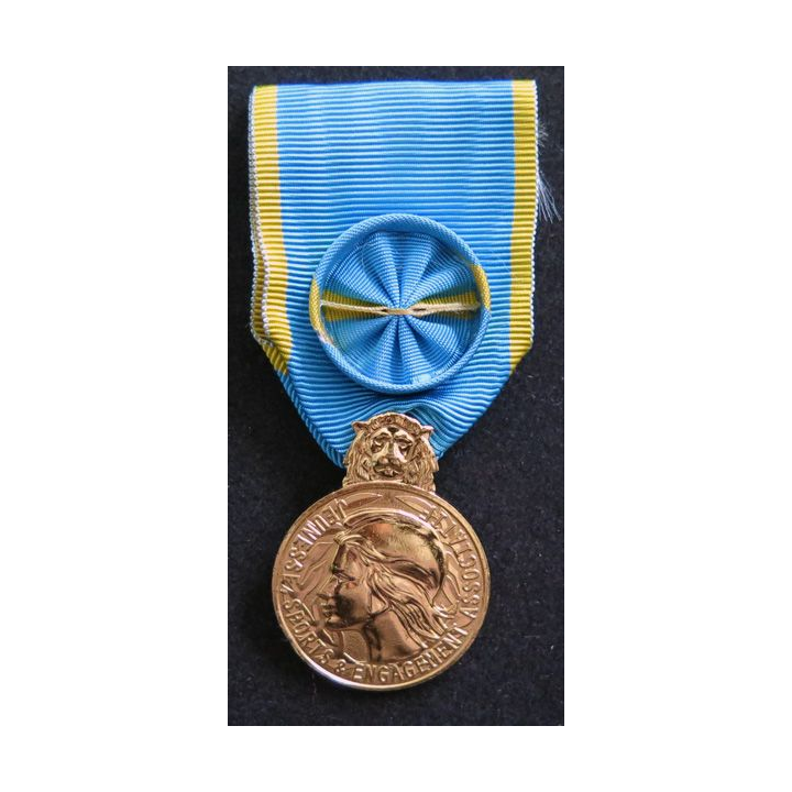 FRANCE : Médaille d'or (officier) jeunesse et sports en bronze doré