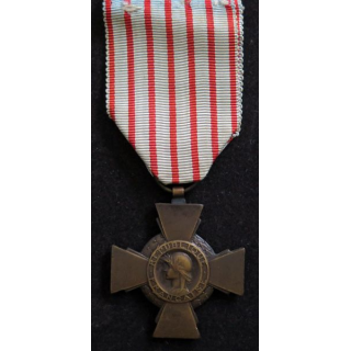 FRANCE : Croix du combattant en bronze