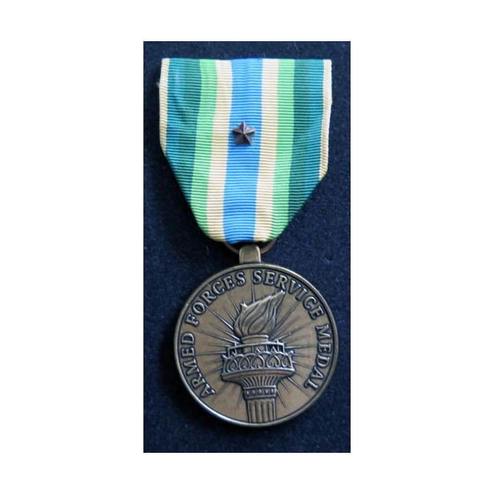 USA : Armed forces service medal in pursuit of democracy medal