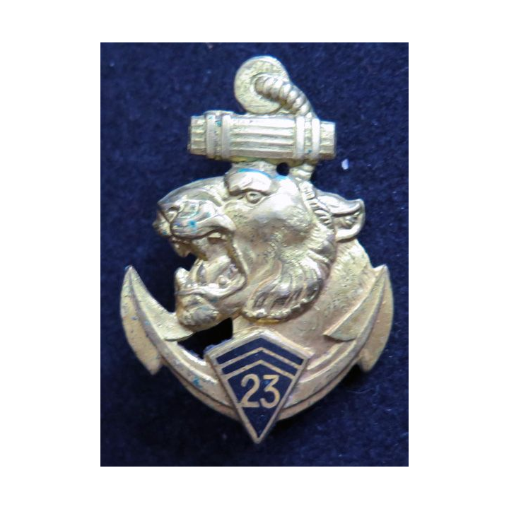 23° BIMA : insigne métallique du 23° bataillon d'infanterie de marine de fabrication Drago H. 278