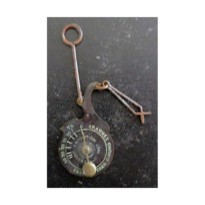 Pèse lettres G. Hund en métal 8 x 3 cm 