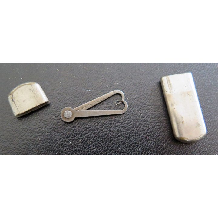 Petite étui 3 cm Antique Terrys Novelty Patent Trouser Hook Redditch