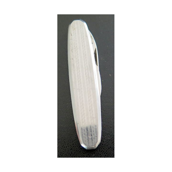 Couteau de poche argenté type cure ongle 8 cm de long